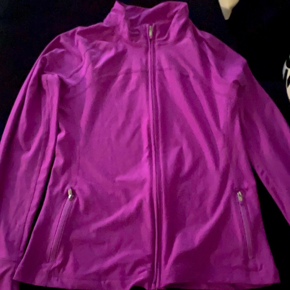 Long sleeve shirt.